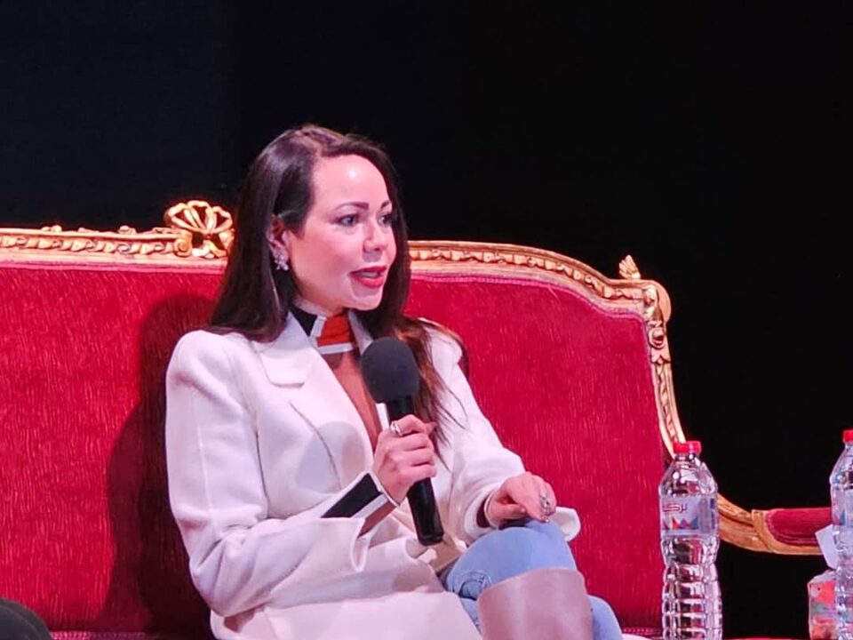 ab668719-2cb8-4a45-999a-5ea8e06f5401