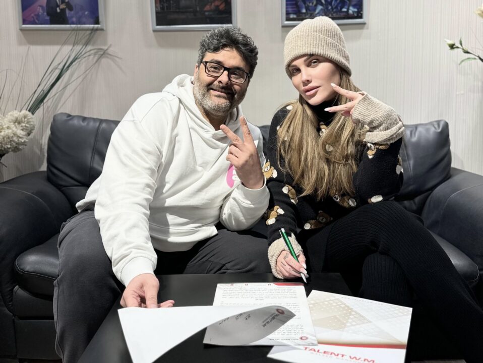 153384bb-f28d-44f8-9796-0ace5a5e8816