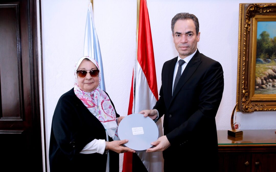 a5fb637b-b52e-4989-81c3-8318575a88b0