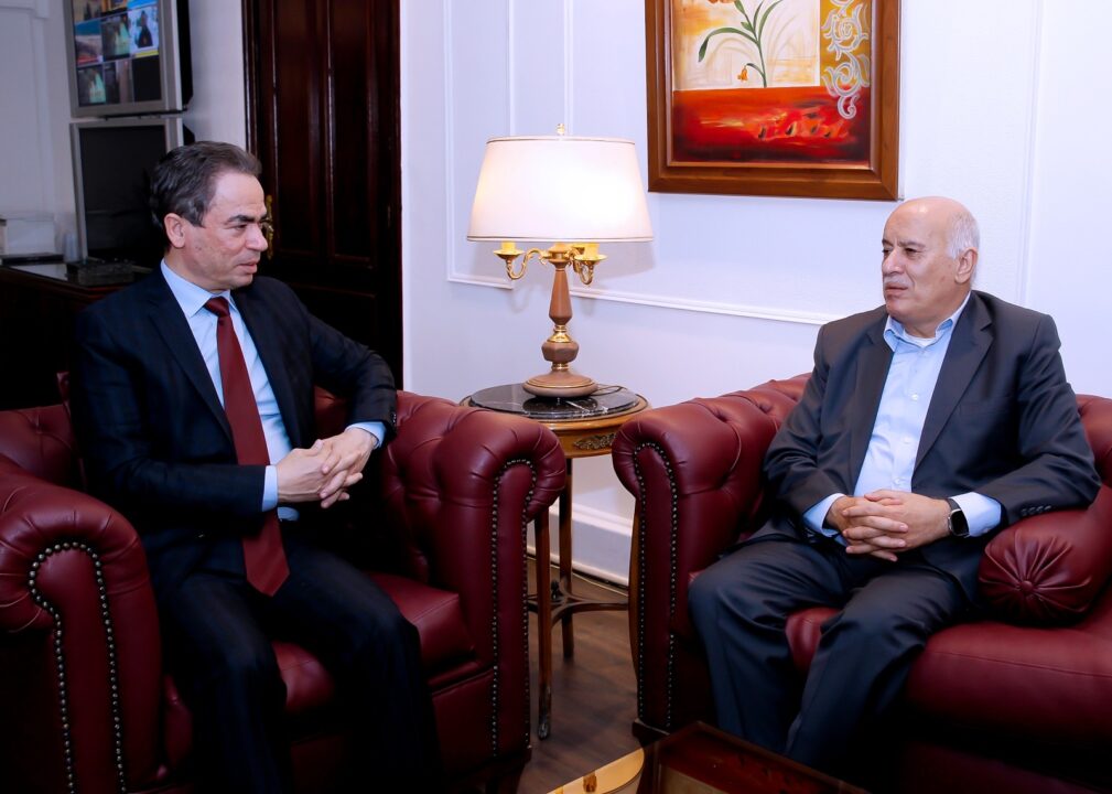 f080ad6b-5249-442b-aba2-5bd496994cf5