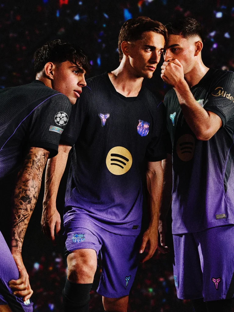 Social_Crop_SU26_CLUBKITS_FCB_EMEA_GROUP_BERNAL_GAVI_PEDRI_0146