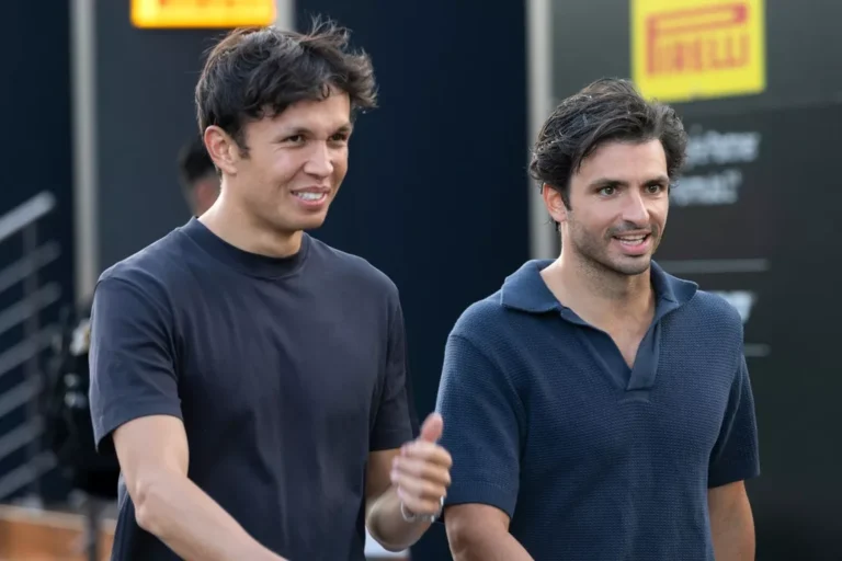 alexander-albon-carlos-sainz-w
